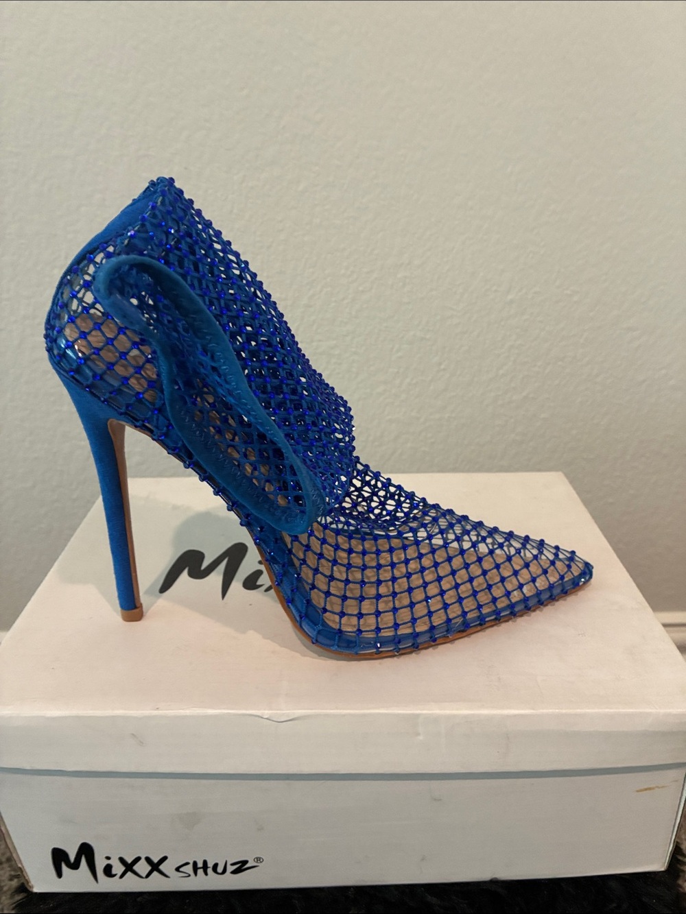 Mixx Shuz Electric Blue Mesh Pointed Stiletto Pumps